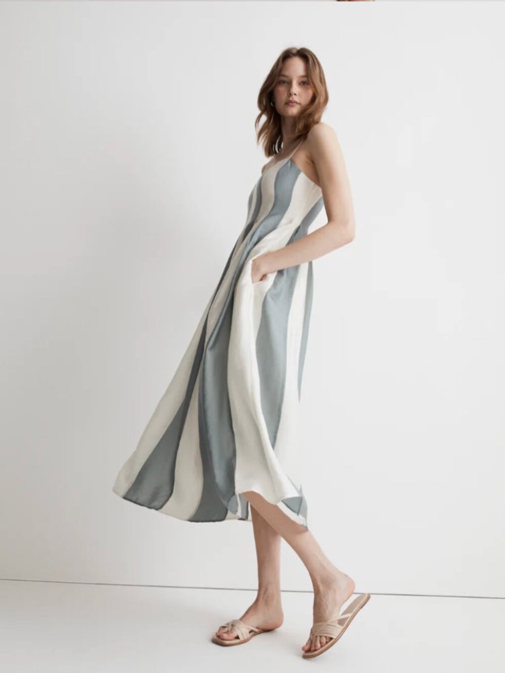 Madewell Pleated Midi Dress in Overcast (Blue and White Stripe) - Size 6 - Picture 2 of 16